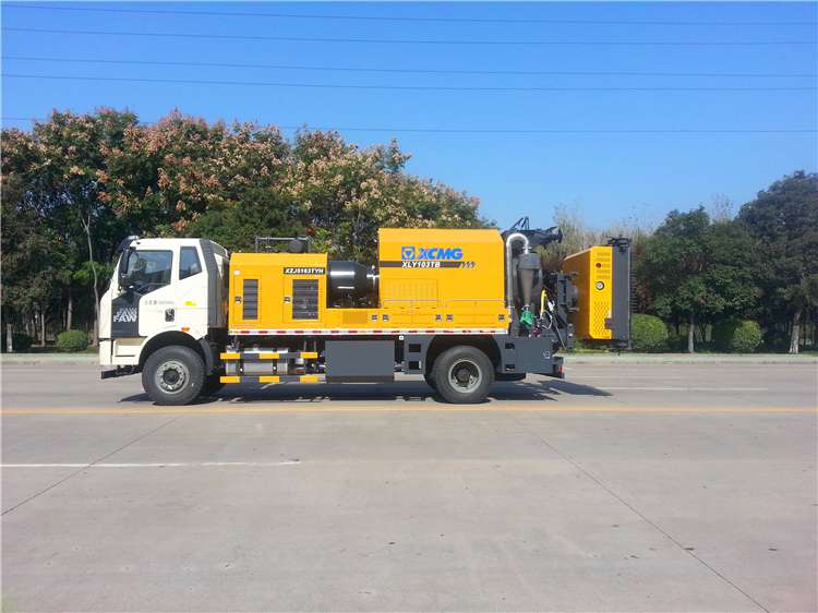 XCMG manufacturer pavement maintenance vehicle XLY103TB road repair machines for sale